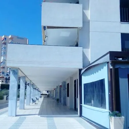 Apartment Seaview With Shared Pool *