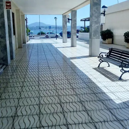 Lejlighed Spacious In Of 100 M² With Shared Pool!