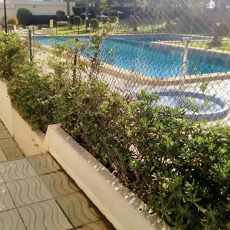 Spacious In Of 100 M² With Shared Pool! Apartman *