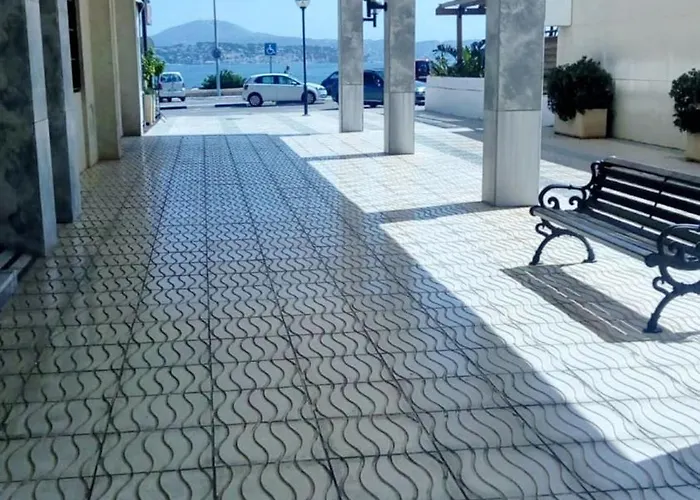 Apartment Seaview With Shared Pool